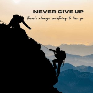 Never Give UP, Zwei Leute die sich gegenseitig beim Bergsteigen unterstützen